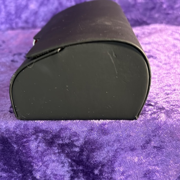 NWOT Carrera Eyeglass Case With Cleaning Cloth - Picture 3 of 7